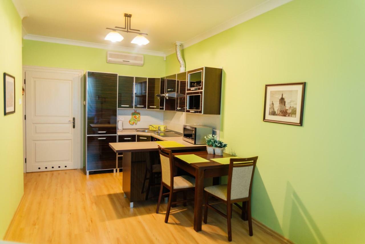 Optimal Apartment *