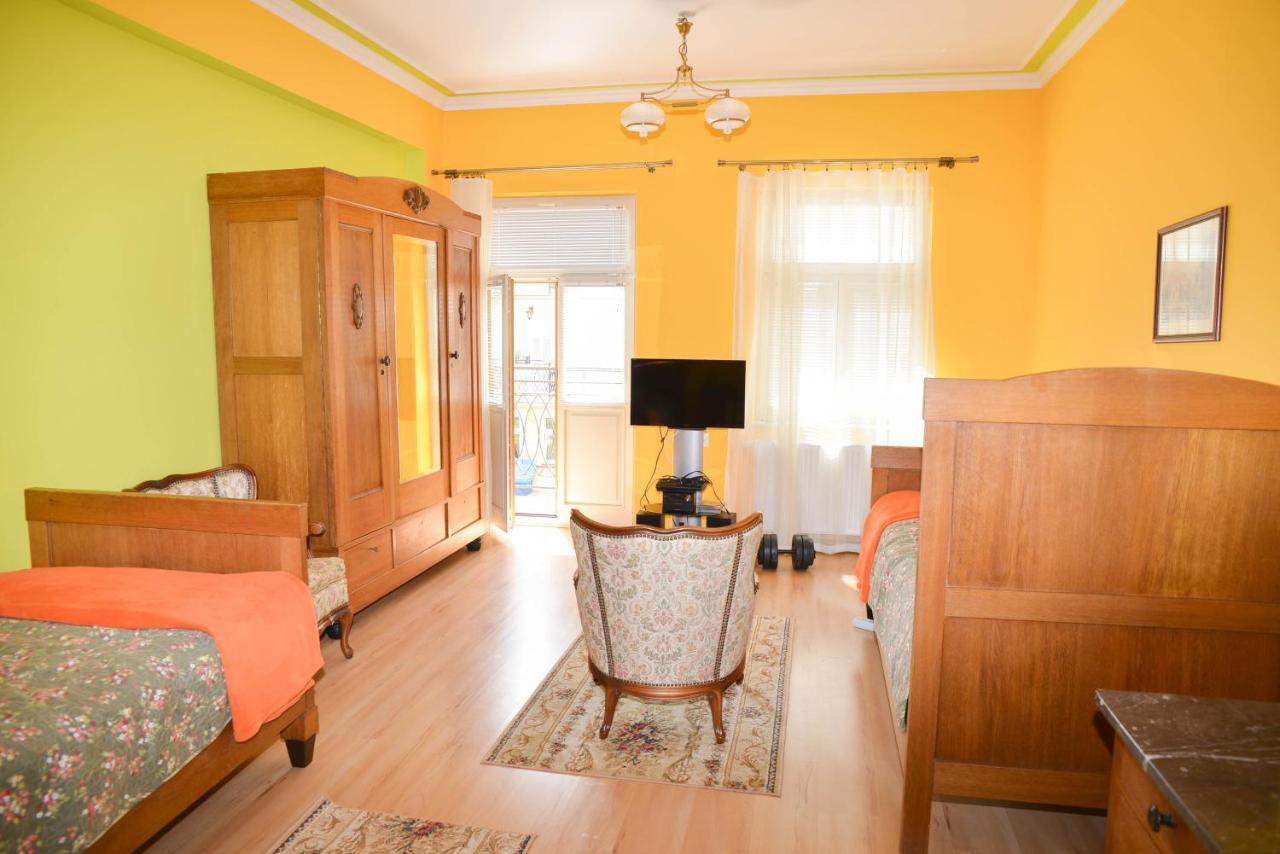 Optimal Apartment